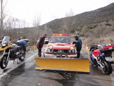 Aqui esta el quita nieves.